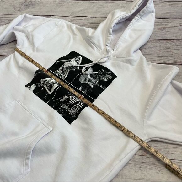 Taylor Swift Eras Tour 2023 Official Merch Black & White Sweatshirt Size 3XL - Picture 4 of 9